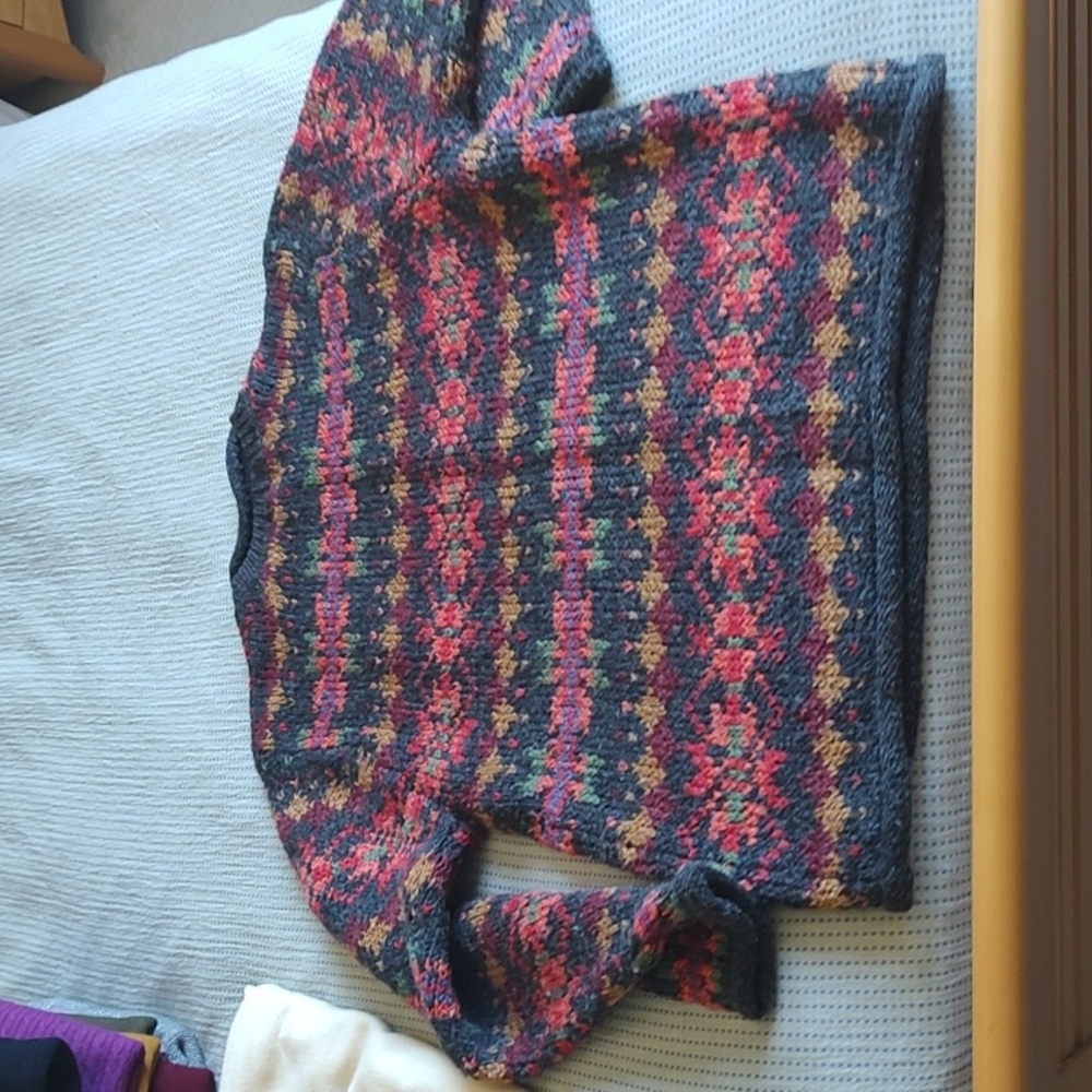 Multicolor Patterned Sweater - Picture 2 of 3